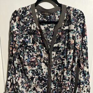 CHARLIE JADE SILK BLOUSE SZ M